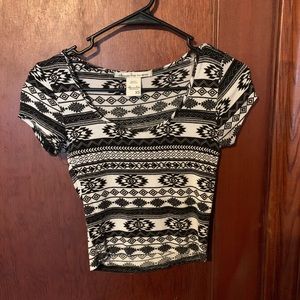 Aztec crop top size XS